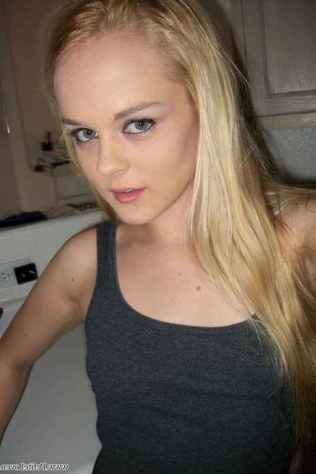 Любительские селфи картинка 14